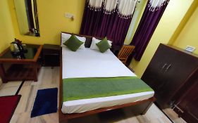 Hotel Saket Palace